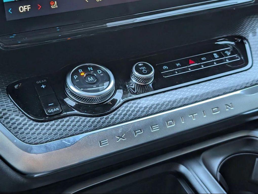 new 2026 Ford Expedition car, priced at $75,961