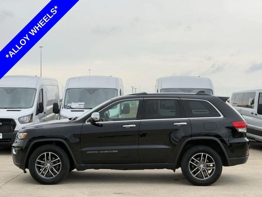 used 2017 Jeep Grand Cherokee car, priced at $15,171