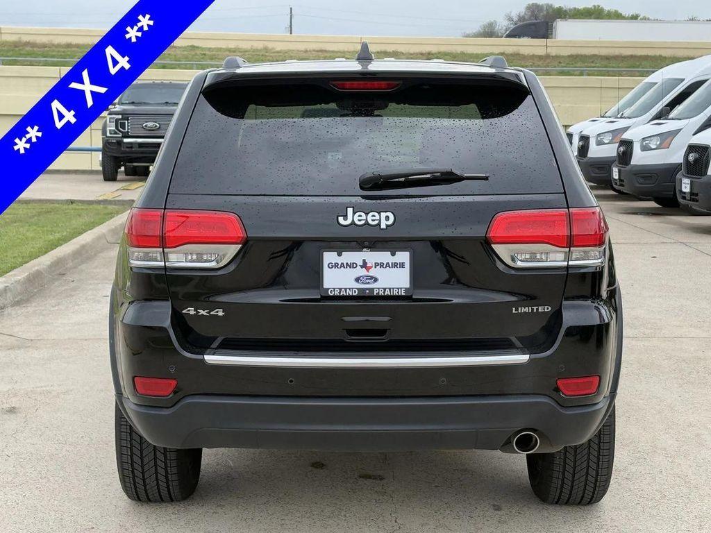 used 2017 Jeep Grand Cherokee car, priced at $15,171