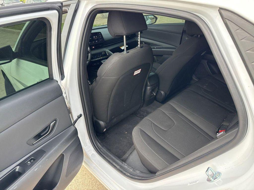 used 2025 Hyundai Elantra car