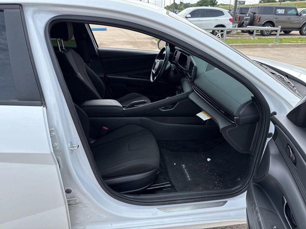 used 2025 Hyundai Elantra car
