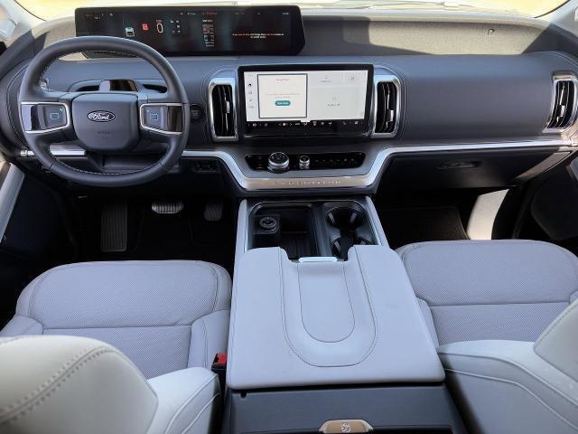 new 2026 Ford Expedition car, priced at $78,485