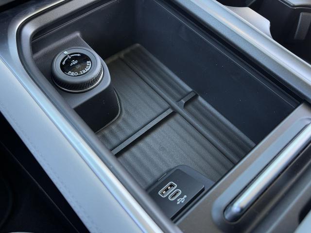 new 2026 Ford Expedition car, priced at $78,485