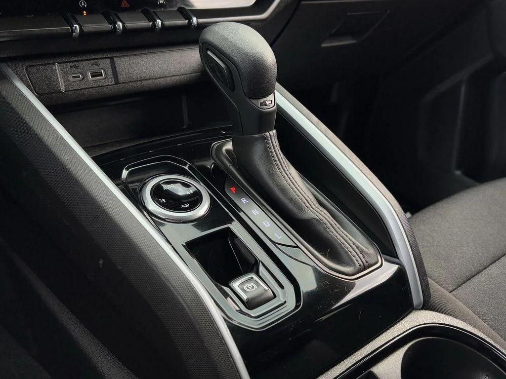 used 2023 Chevrolet Colorado car, priced at $22,043