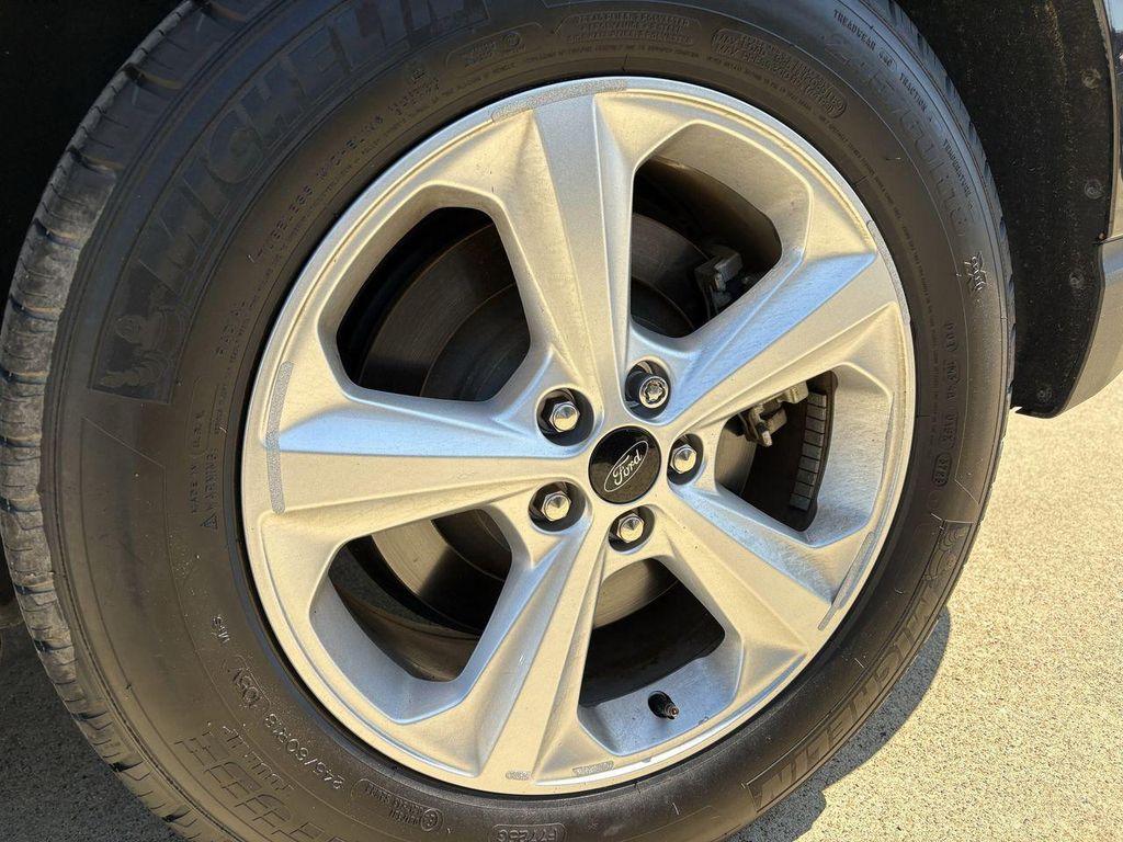 used 2024 Ford Edge car, priced at $23,852