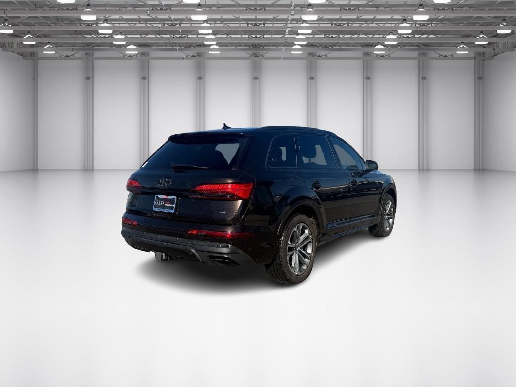 used 2025 Audi Q7 car, priced at $53,500