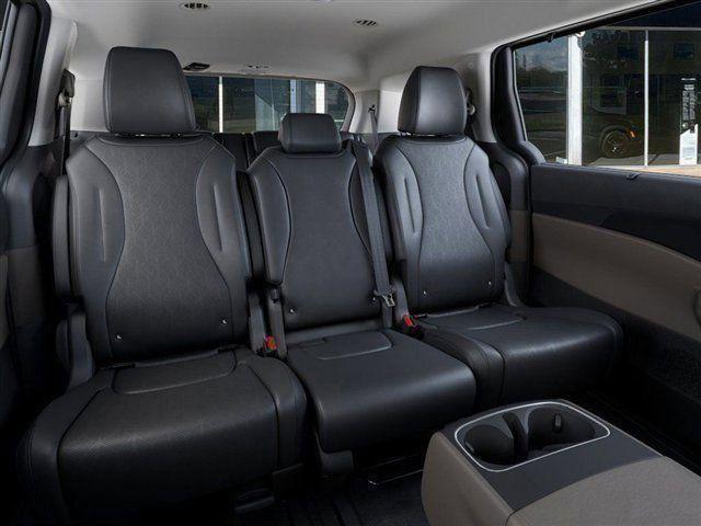 new 2026 Kia Carnival Hybrid car, priced at $45,070
