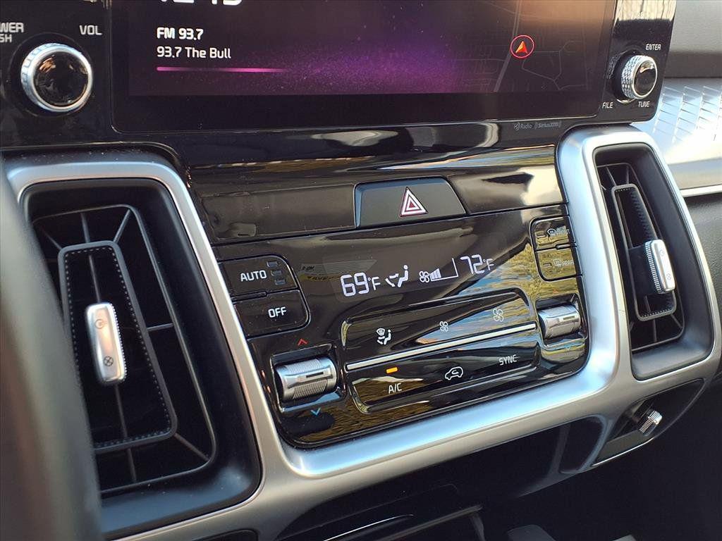 used 2023 Kia Sorento car, priced at $25,552