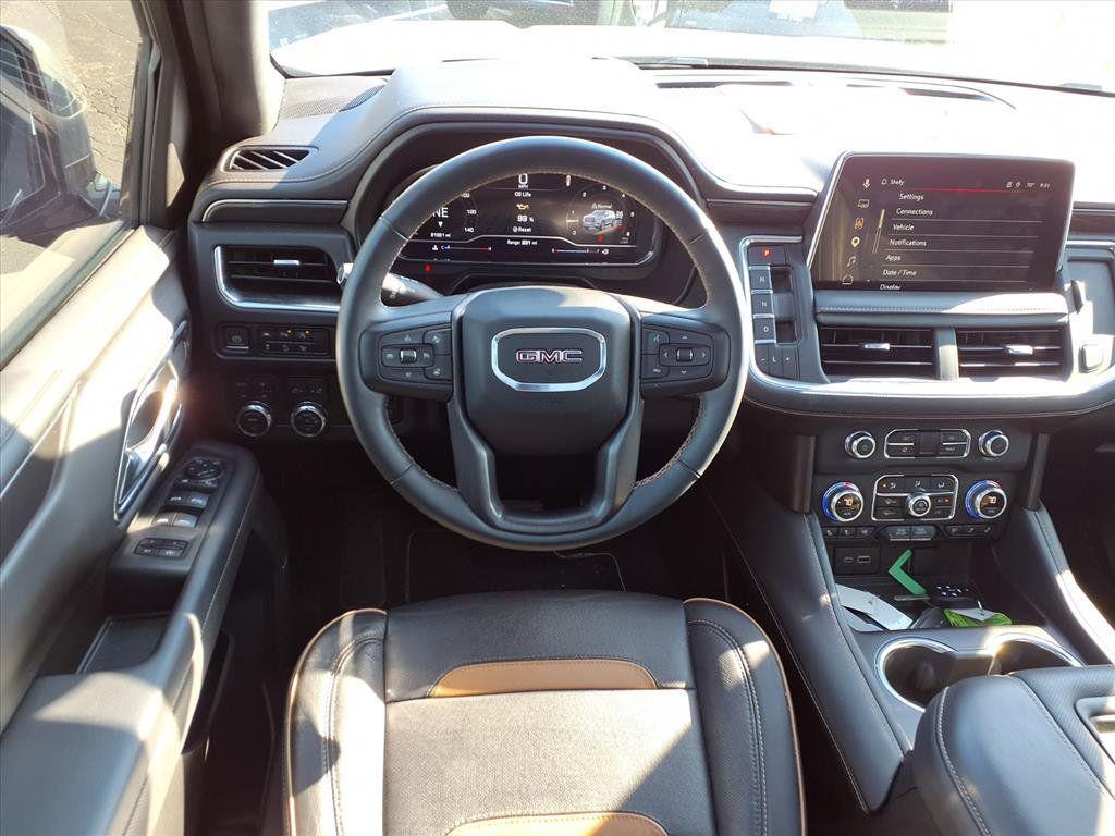 used 2023 GMC Yukon car, priced at $63,691