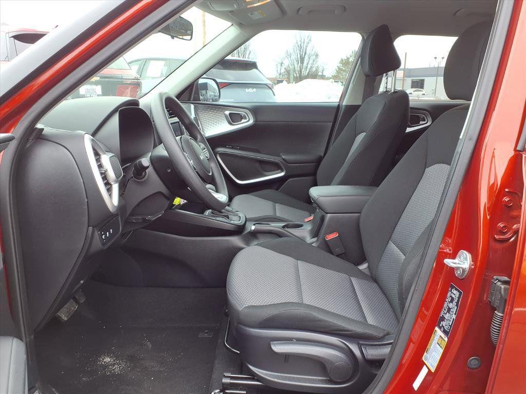 used 2023 Kia Soul car, priced at $18,072