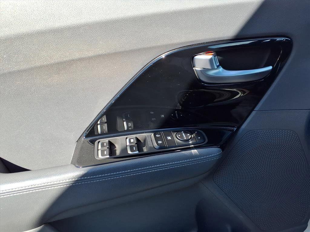 used 2022 Kia Niro car, priced at $13,484