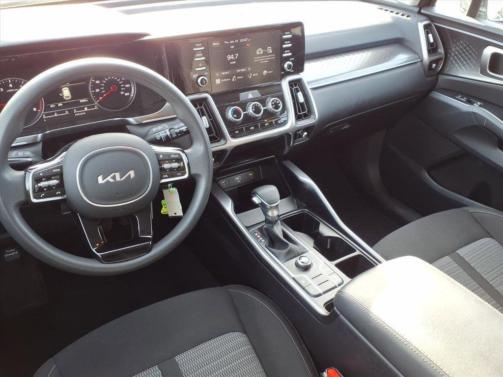 used 2023 Kia Sorento car, priced at $24,122