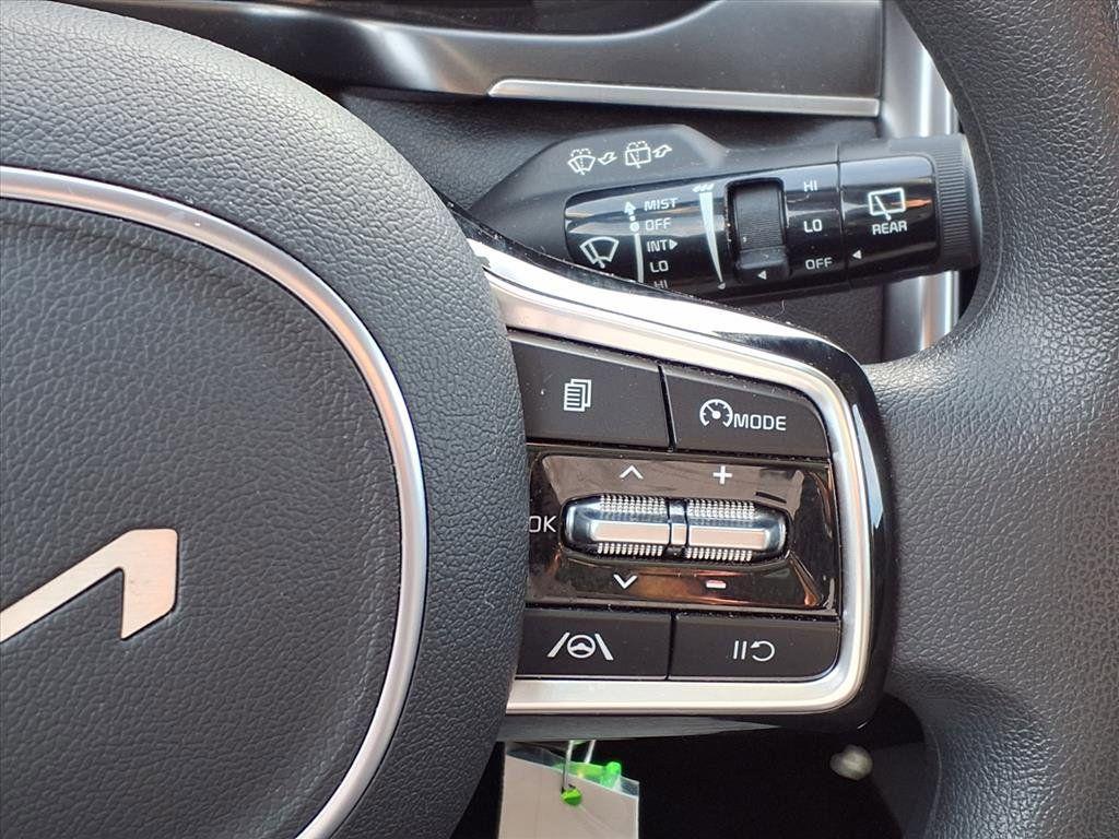 used 2023 Kia Sorento car, priced at $24,122
