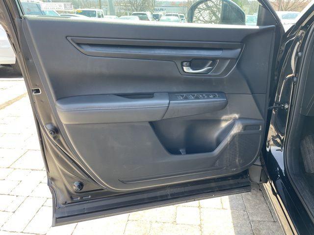 used 2025 Honda CR-V car, priced at $28,995