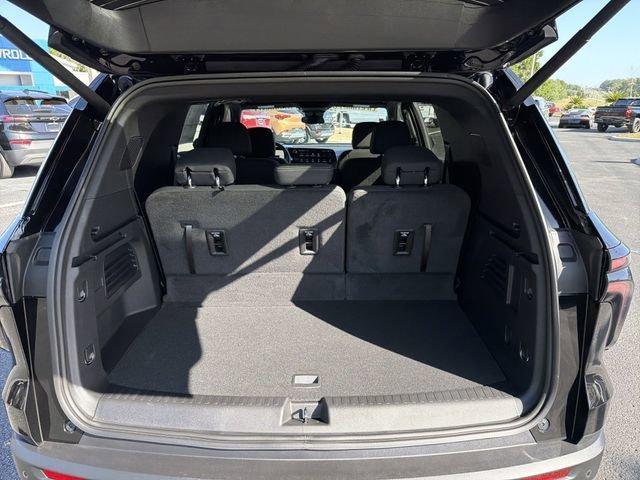 new 2026 Chevrolet Traverse car, priced at $40,295