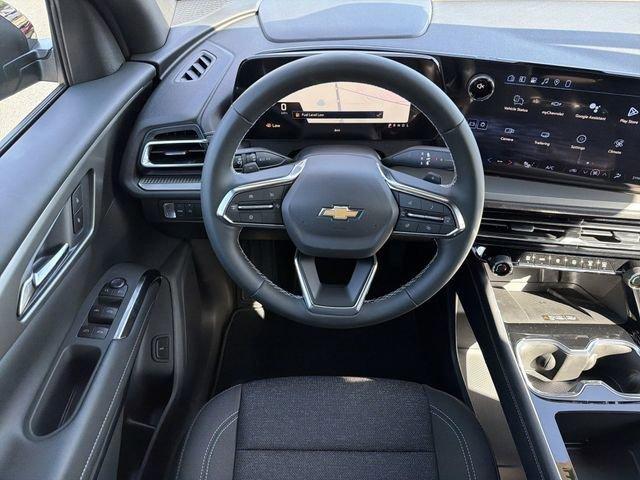 new 2026 Chevrolet Traverse car, priced at $40,295
