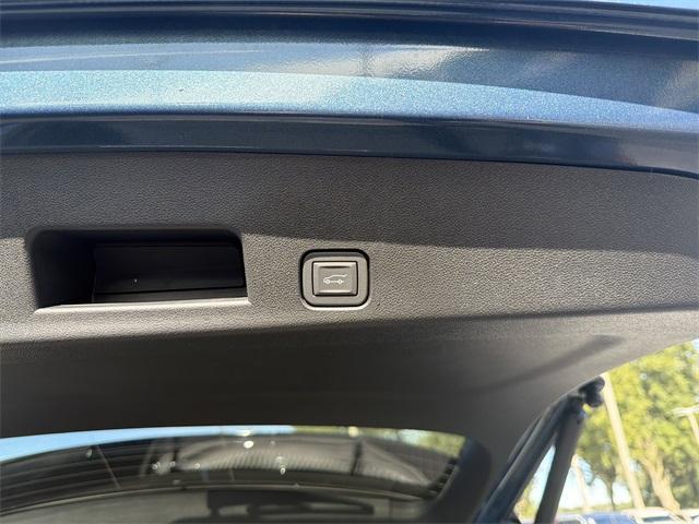 new 2026 Chevrolet Traverse car, priced at $42,510