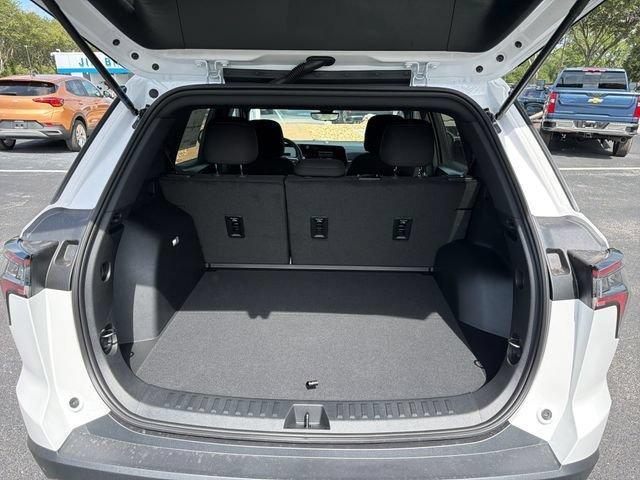 new 2026 Chevrolet Equinox car, priced at $29,190