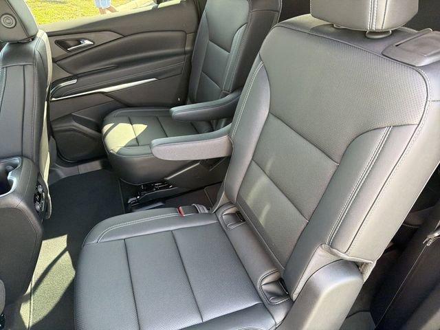 new 2026 Chevrolet Traverse car, priced at $45,300