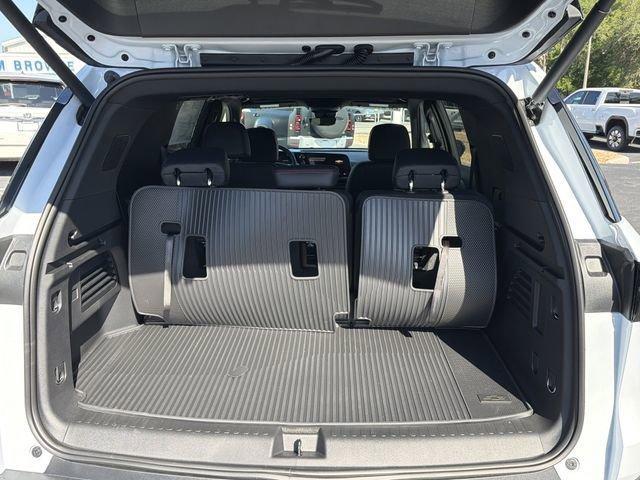 new 2026 Chevrolet Traverse car, priced at $51,379