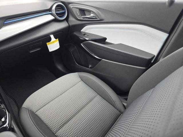 new 2026 Chevrolet Trax car, priced at $22,385