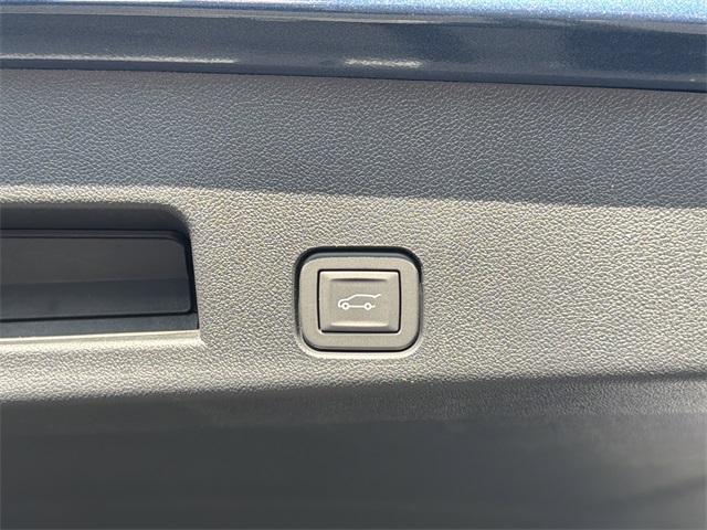 new 2026 Chevrolet Traverse car, priced at $42,845