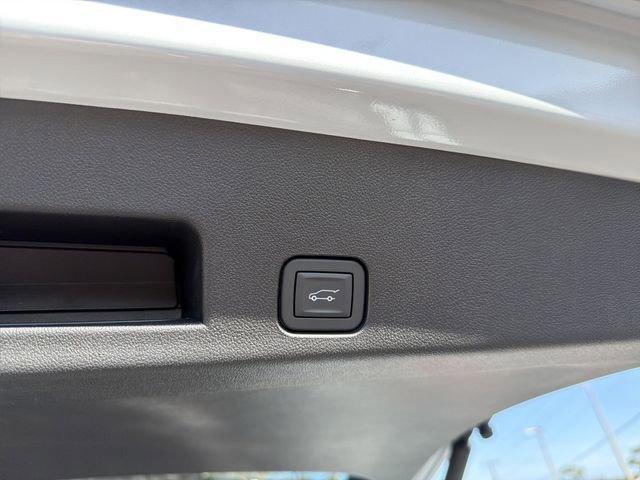 new 2026 Chevrolet Traverse car, priced at $54,914