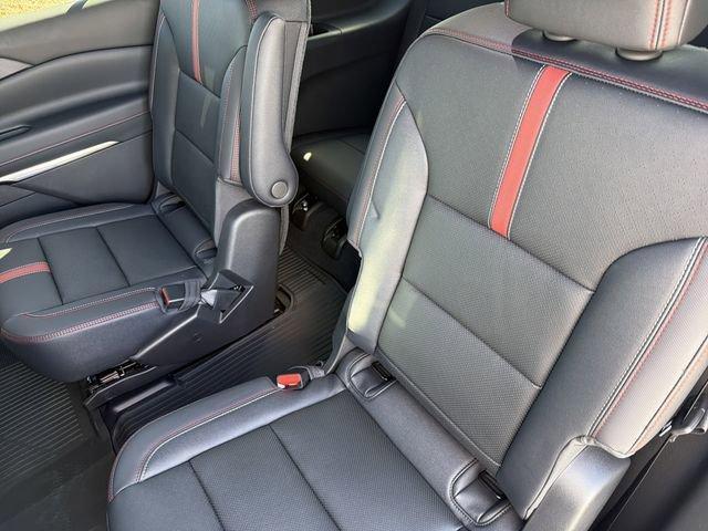 new 2026 Chevrolet Traverse car, priced at $54,914