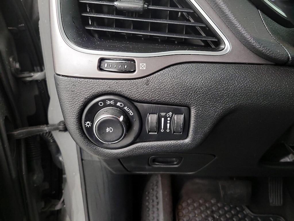 used 2020 Jeep Cherokee car, priced at $18,998