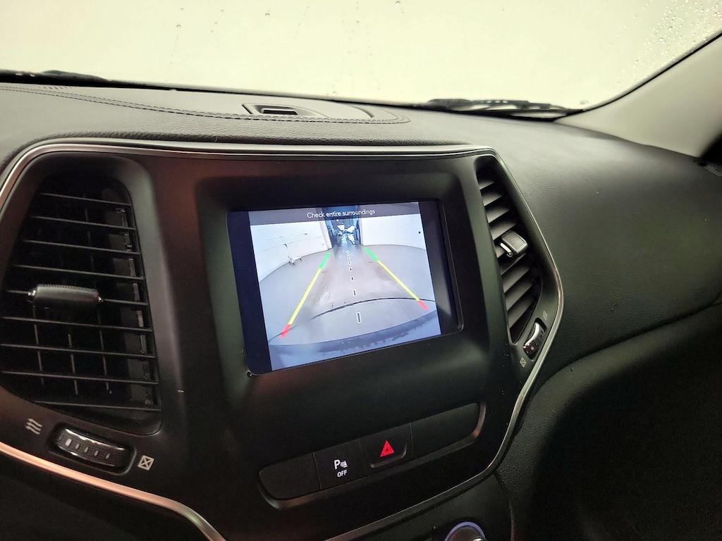 used 2020 Jeep Cherokee car, priced at $18,998