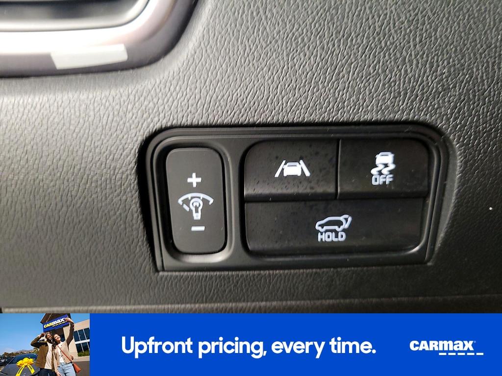 used 2023 Kia Sorento Hybrid car, priced at $29,998