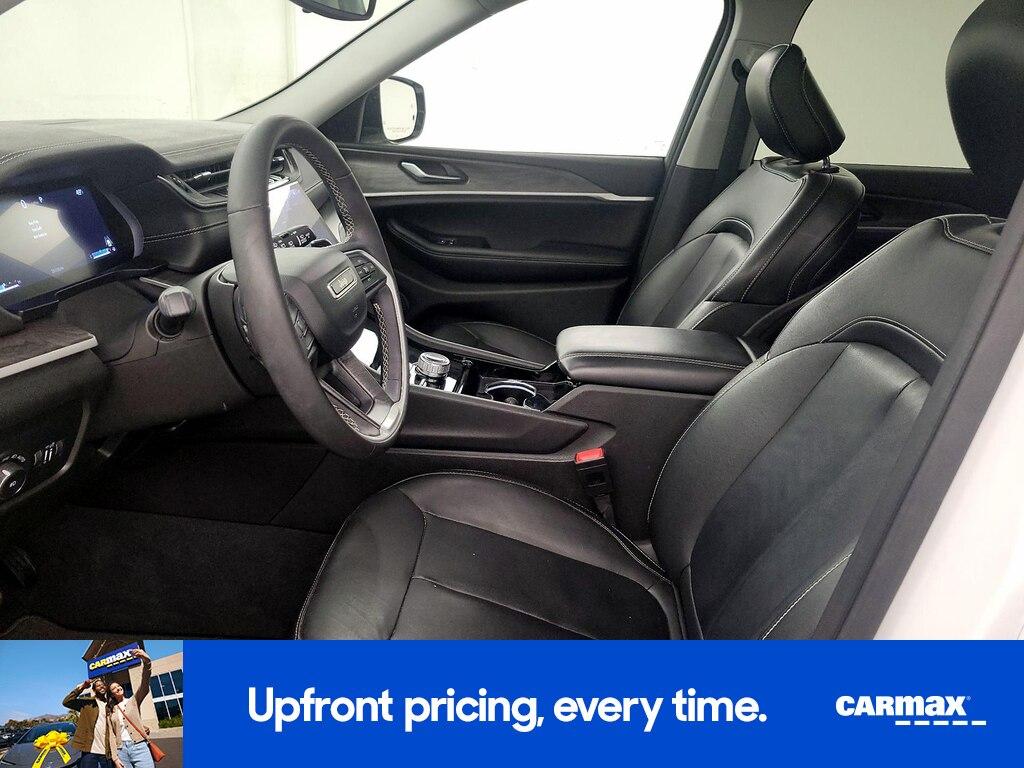 used 2023 Jeep Grand Cherokee car, priced at $33,998