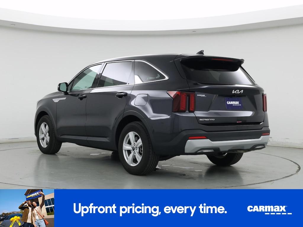 used 2025 Kia Sorento car, priced at $27,998