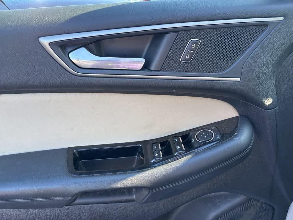 used 2018 Ford Edge car, priced at $3,999