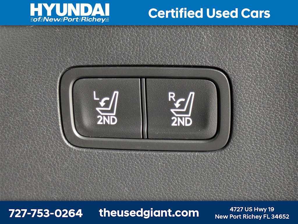 used 2024 Hyundai Santa Fe car, priced at $22,328