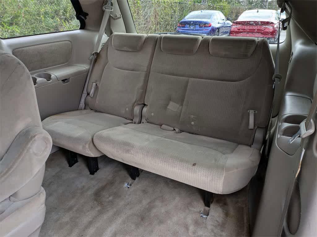 used 2007 Toyota Sienna car, priced at $3,999