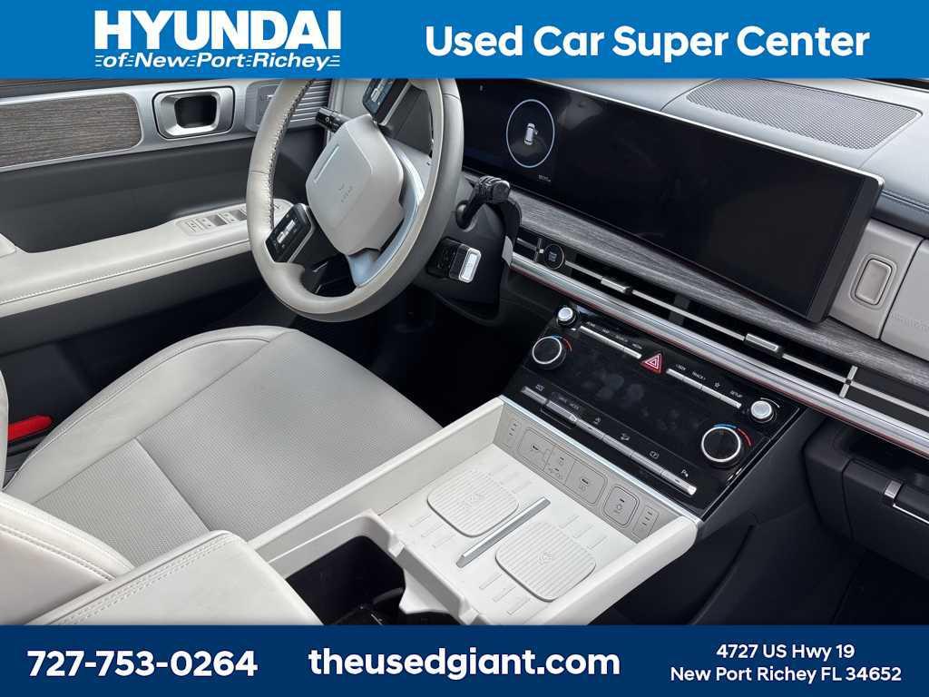 used 2024 Hyundai Santa Fe car