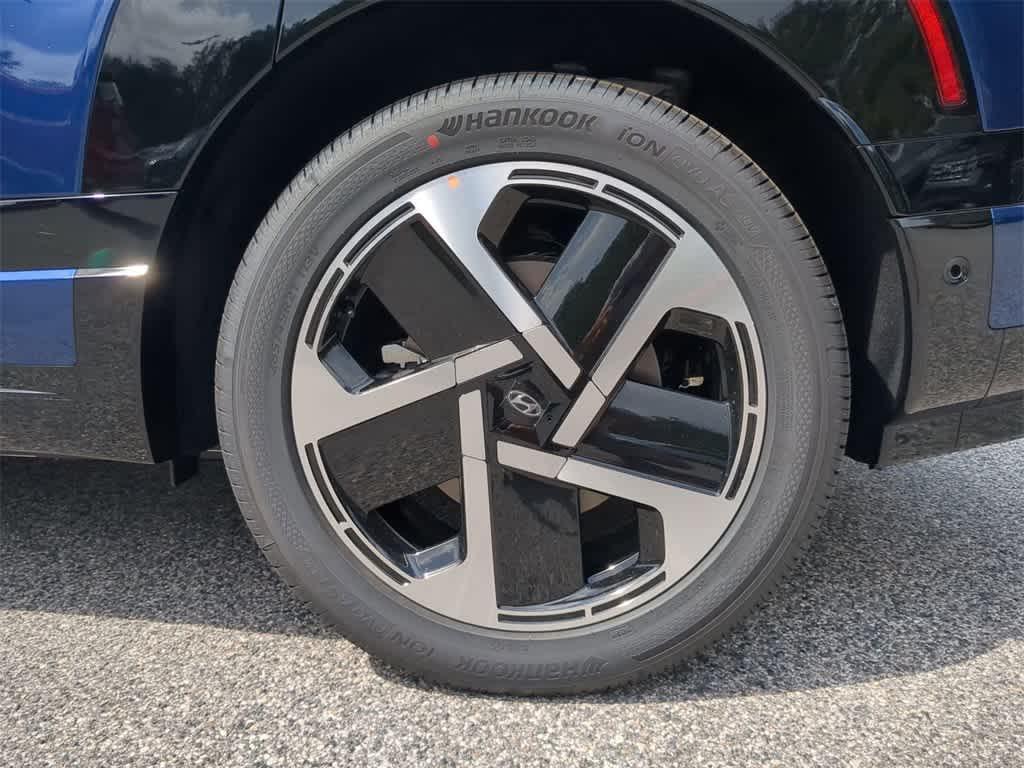 new 2026 Hyundai IONIQ 9 car, priced at $73,883