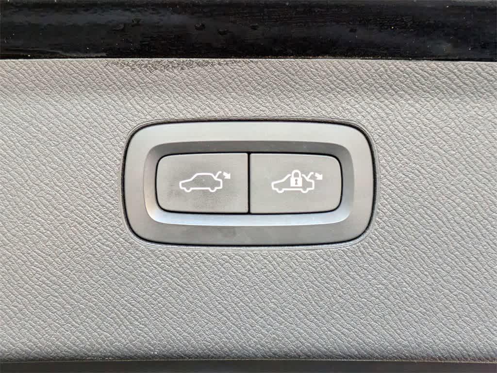 used 2016 Volvo XC90 car, priced at $8,998