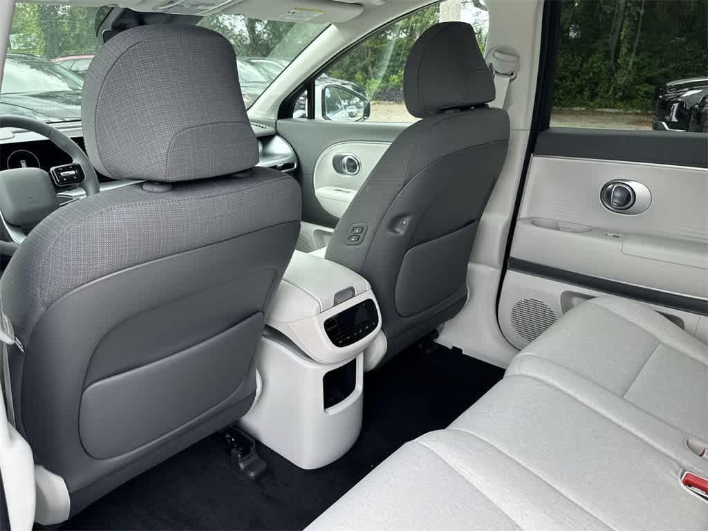 new 2026 Hyundai IONIQ 9 car, priced at $65,312