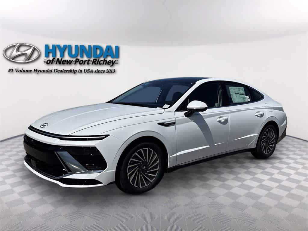 new 2025 Hyundai Sonata Hybrid car, priced at $35,595