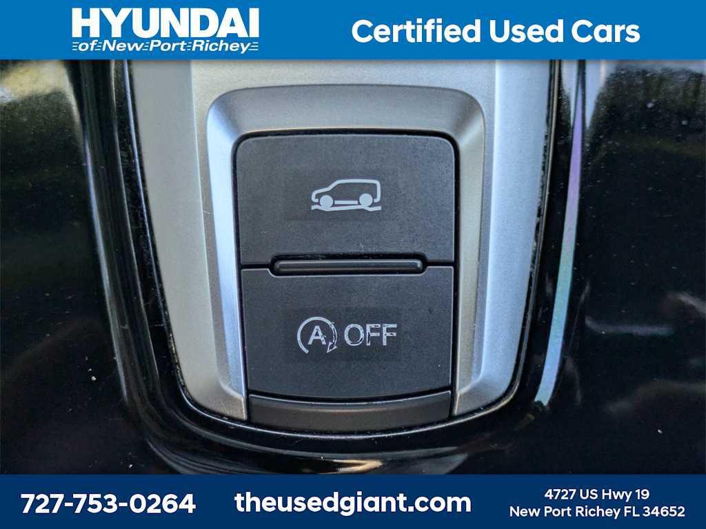 2017 Modern Steel Metallic Honda Pilot