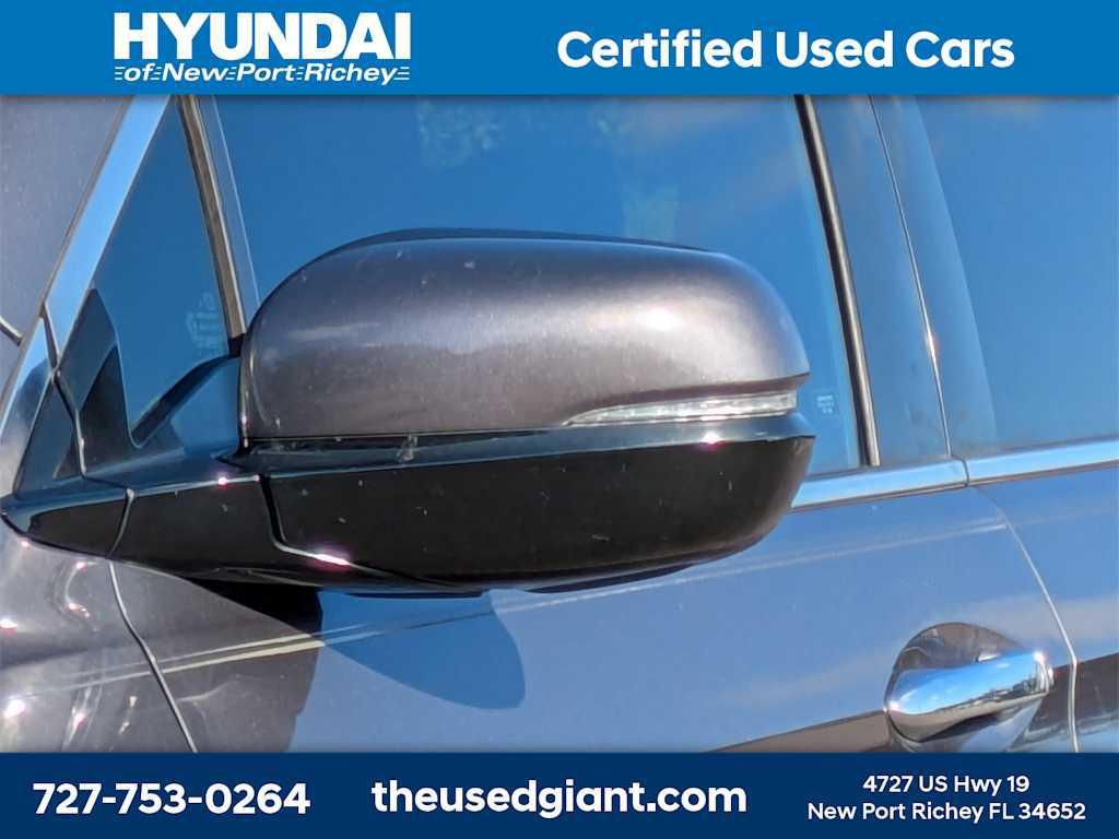 2017 Modern Steel Metallic Honda Pilot