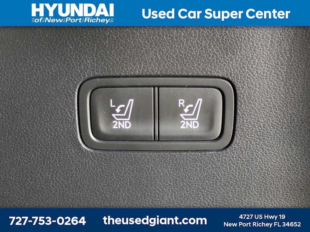 used 2024 Hyundai Santa Fe car, priced at $31,401