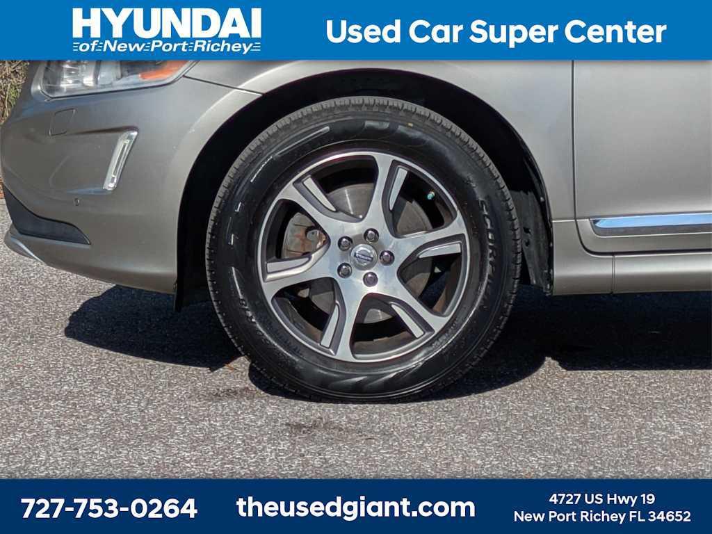 used 2015 Volvo XC60 car, priced at $11,376