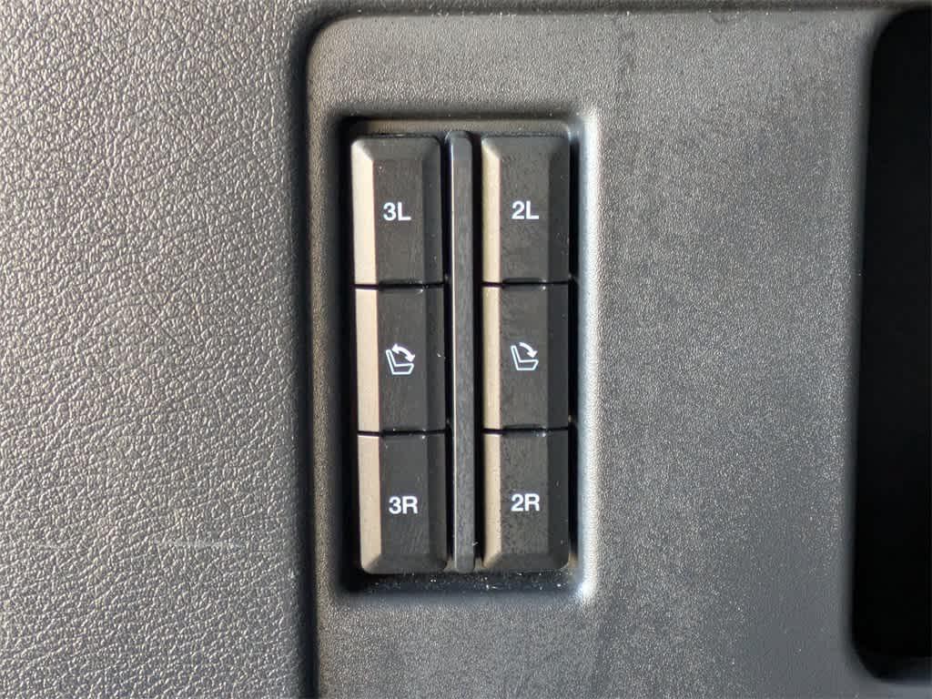 used 2023 Ford Expedition car, priced at $50,998