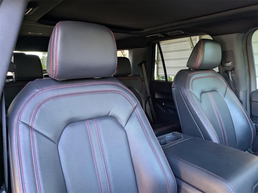 used 2023 Ford Expedition car, priced at $50,998