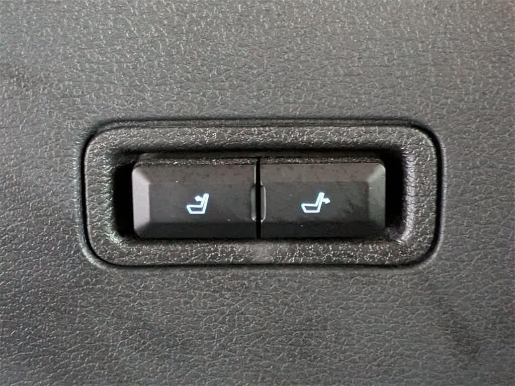 used 2023 Ford Expedition car, priced at $50,998