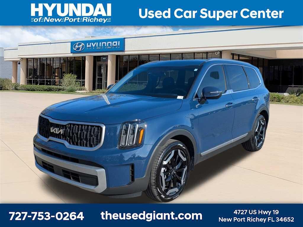 used 2023 Kia Telluride car, priced at $32,708