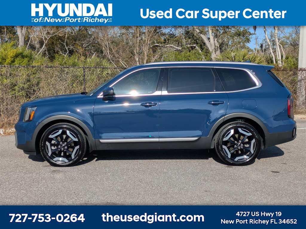 used 2023 Kia Telluride car, priced at $32,708